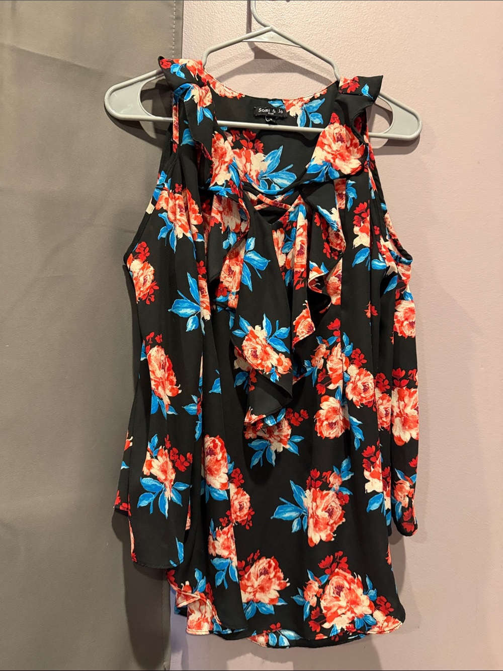 Black Cold-Shoulder Ruffle Blouse with Coral & Blue Floral